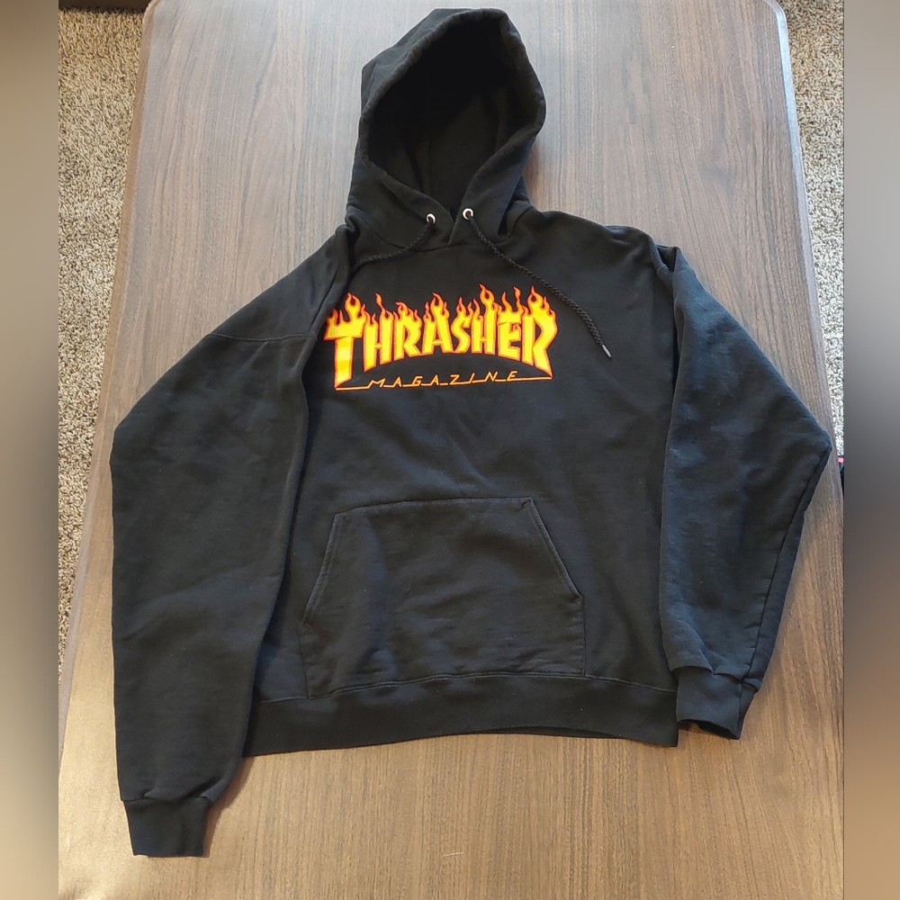 Thrasher flame hoodie SIZE Medium